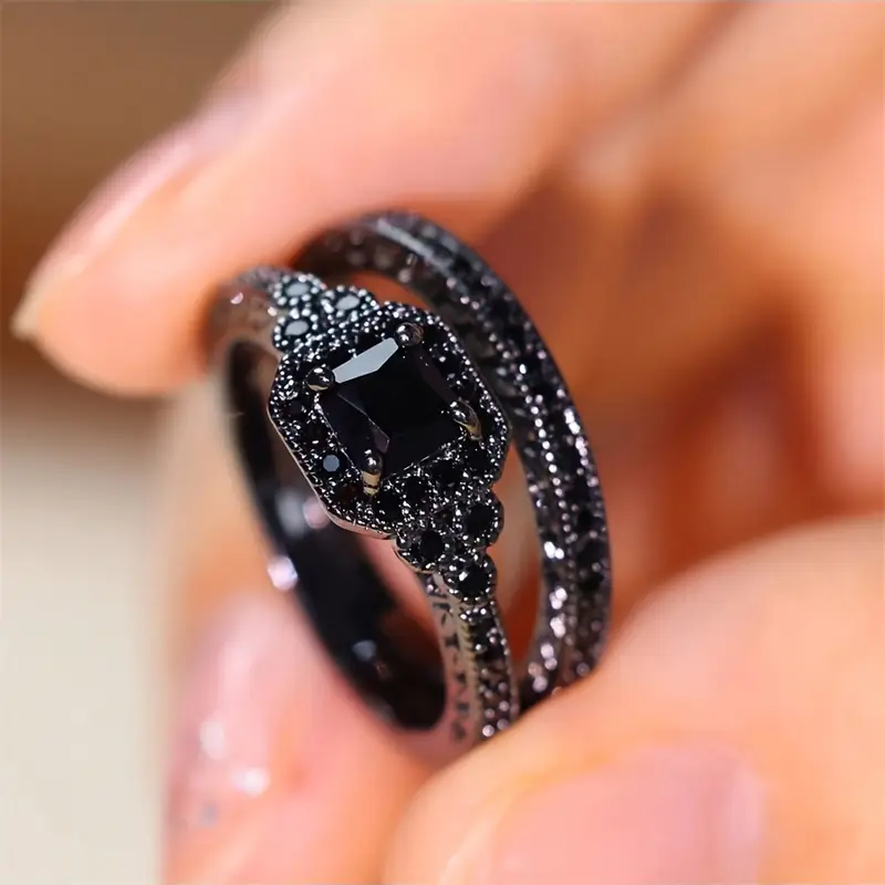 Black Ring Set for Women - Retro Style 0