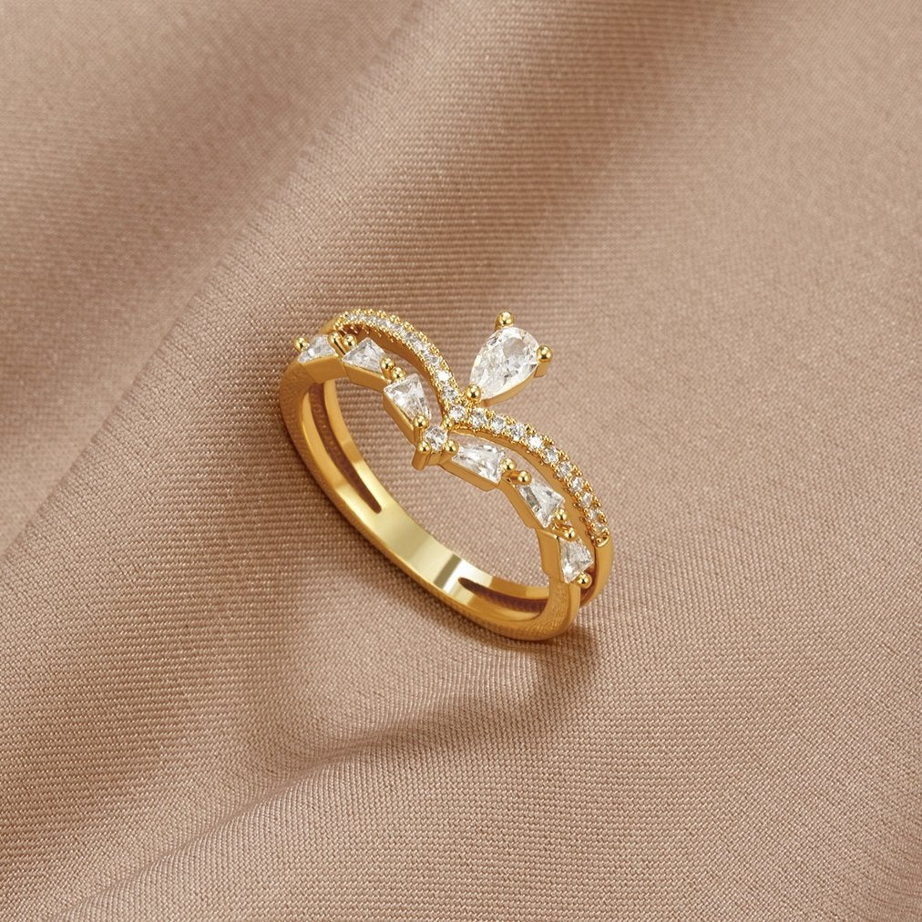 Gold Crystal Ring - Elegant Design for Women, Minimalist Style, Perfect Gift for Her 0