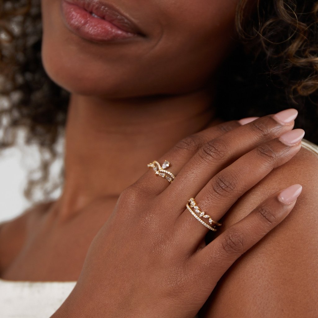 Gold Crystal Ring - Elegant Design for Women, Minimalist Style, Perfect Gift for Her 2