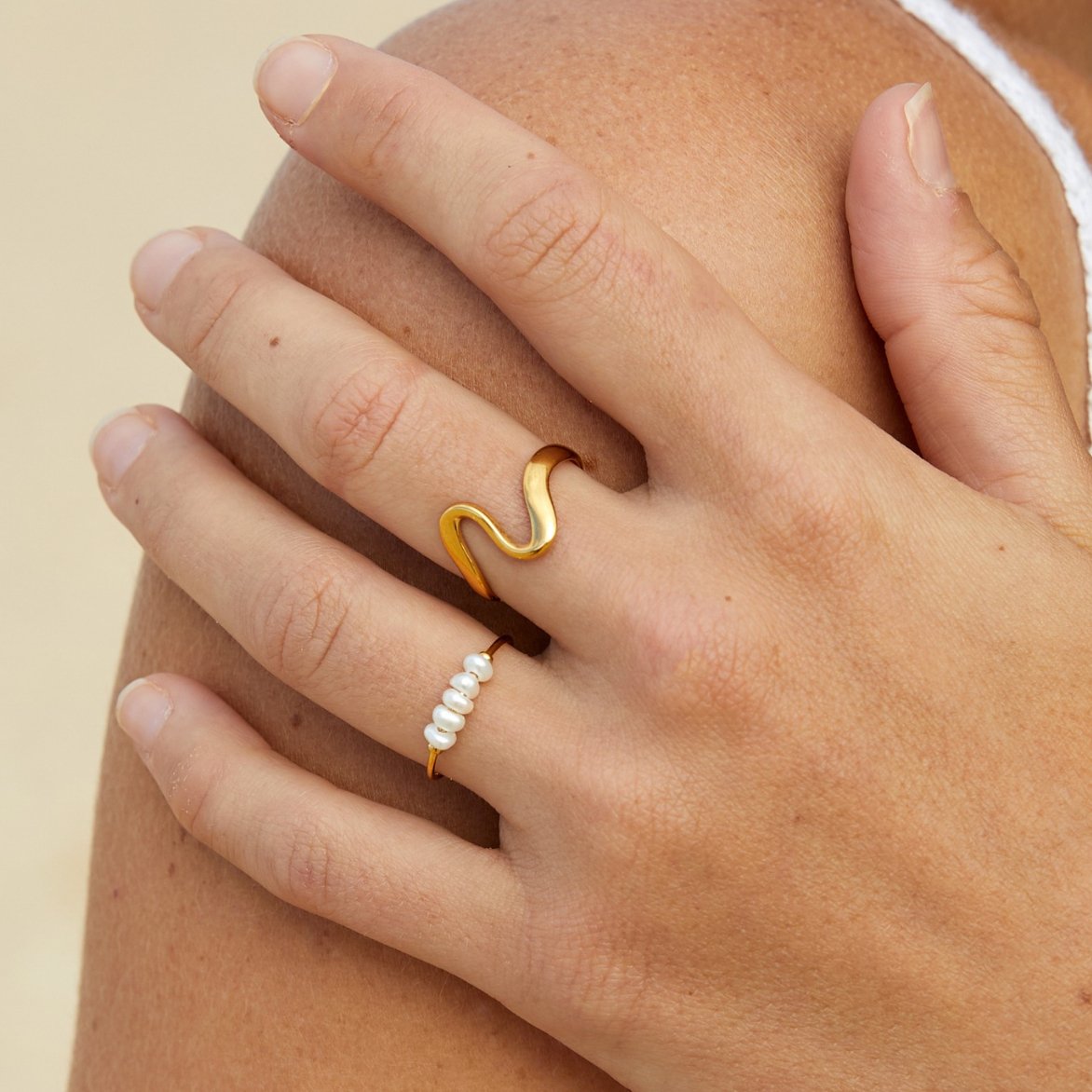 Gold Freshwater Pearl Ring for Women 3