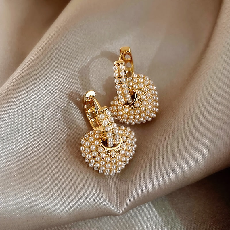 Gold Heart Pearl Earrings for Women 2