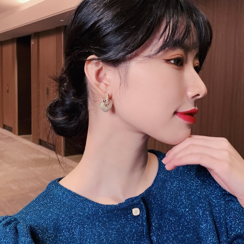 Gold Heart Pearl Earrings for Women 5