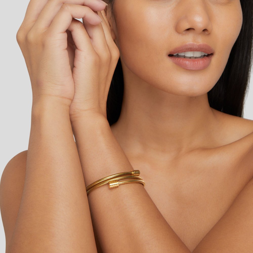 Gold Twisted Bracelet - Dainty Modern Design for Everyday Wear - Perfect Gift for Women  

Gold Twisted Bracelet - Elegant Minimalist Style for Layering - Ideal Gift for Her  

Gold Twisted Bracelet - Stylish Everyday Accessory - Thoughtful Gift for Women 3