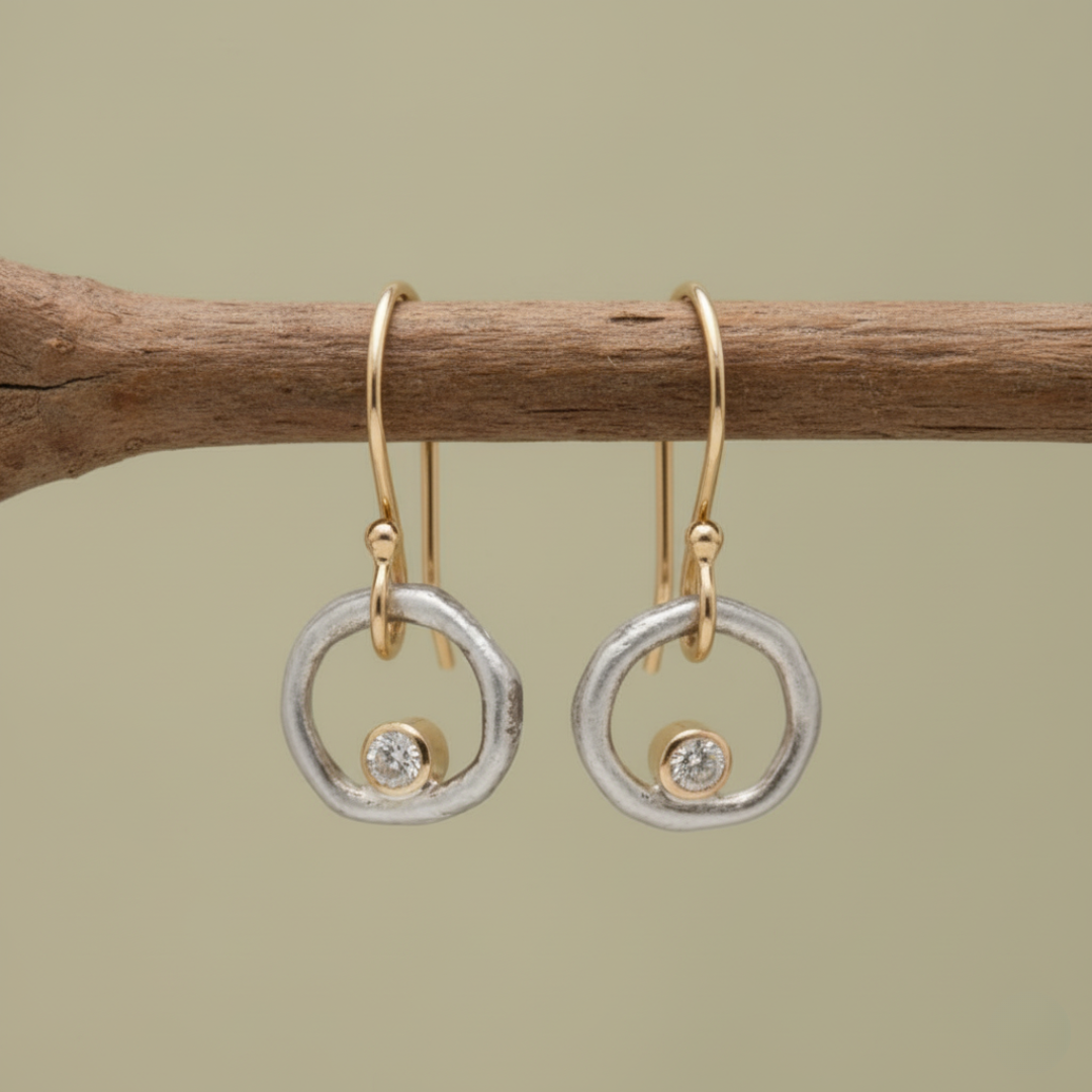 Gold Vintage Crystal Earrings for Women - Elegant Everyday Jewelry 1