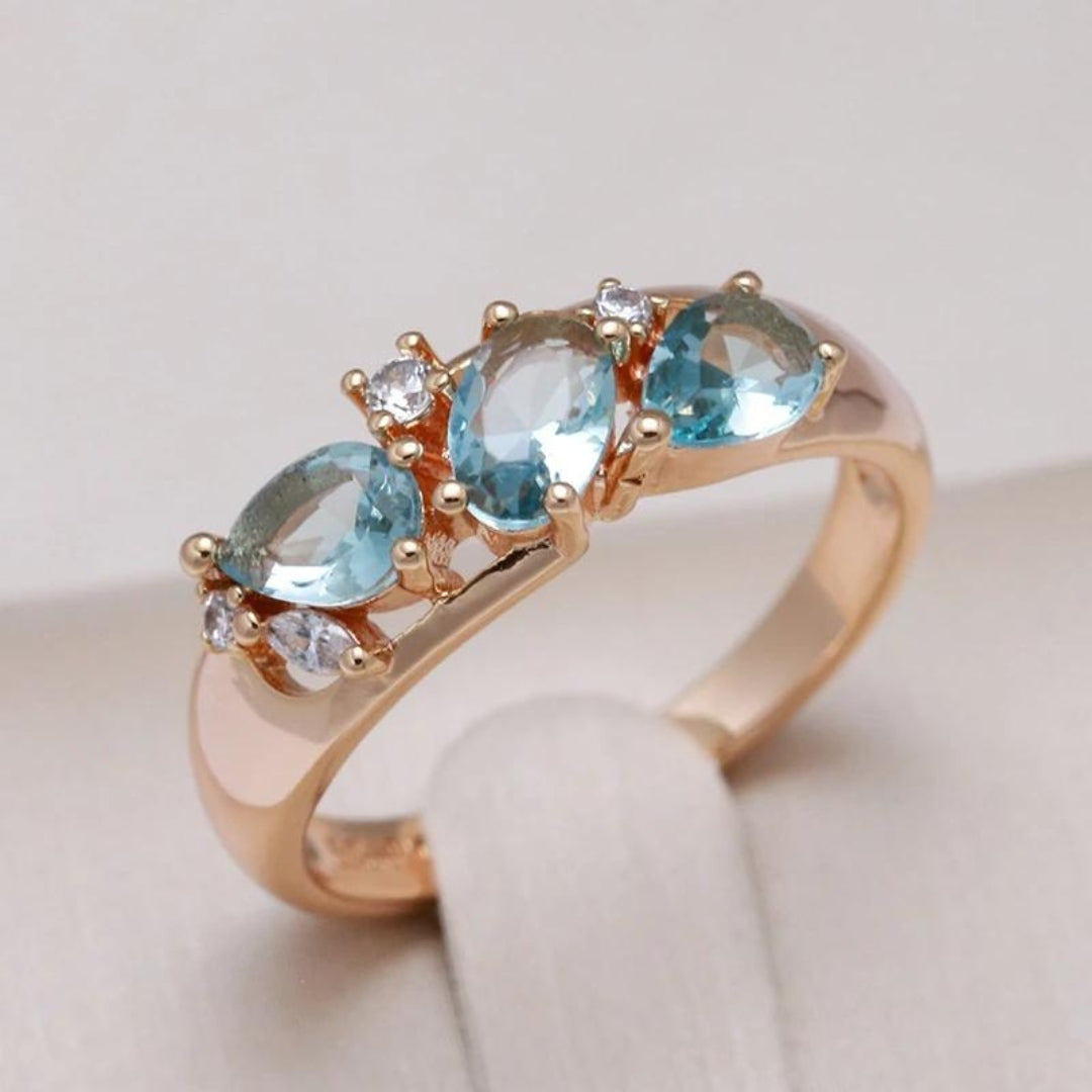 Gold Vintage Crystal Ring for Women - Elegant Blue Gem, Perfect for Everyday Wear or Special Occasions 0