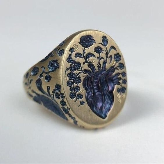 Gold Vintage Flower Ring - Elegant Floral Design for Women - Perfect for Everyday Wear 0