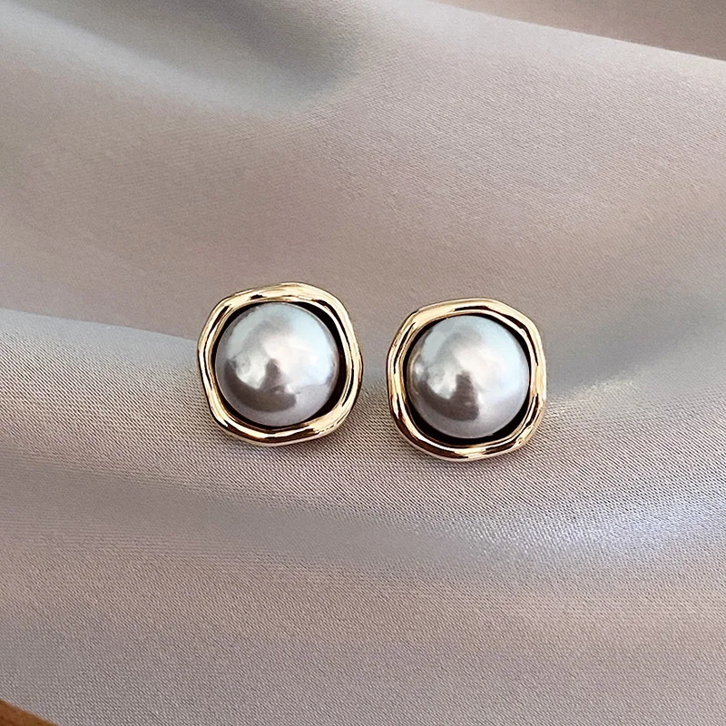 Gold Vintage Pearl Earrings for Women 0