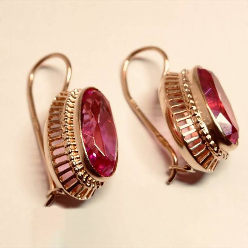 Gold Vintage Pink Crystal Earrings for Women - Elegant Charm for Everyday Wear 0