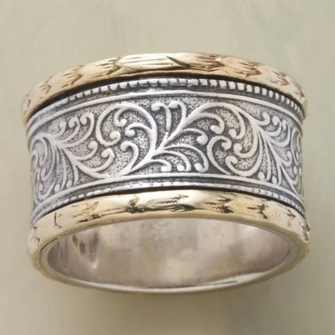 Gold Vintage Ring with Elegant Design for Women - Timeless Statement Jewelry Piece 0