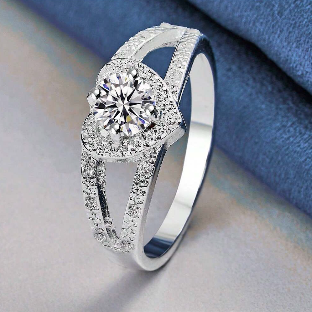 Silver Heart Ring with Dainty Crystal Accents for Women - Perfect Gift for Everyday Elegance 1