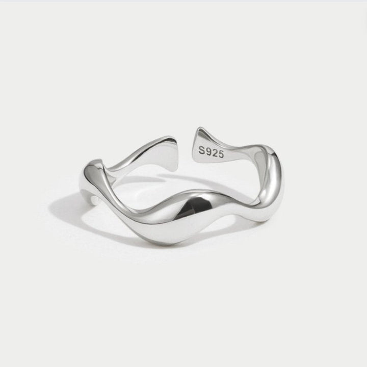 Silver Minimalist Wave Ring for Women 2