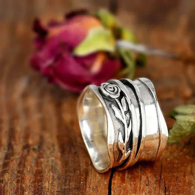 Silver Vintage Flower Ring for Women - Elegant Nature-Inspired Design, Perfect for Everyday Wear 0