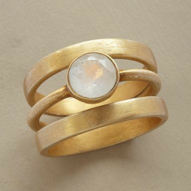 Vintage Gold Moonstone Ring for Women 0