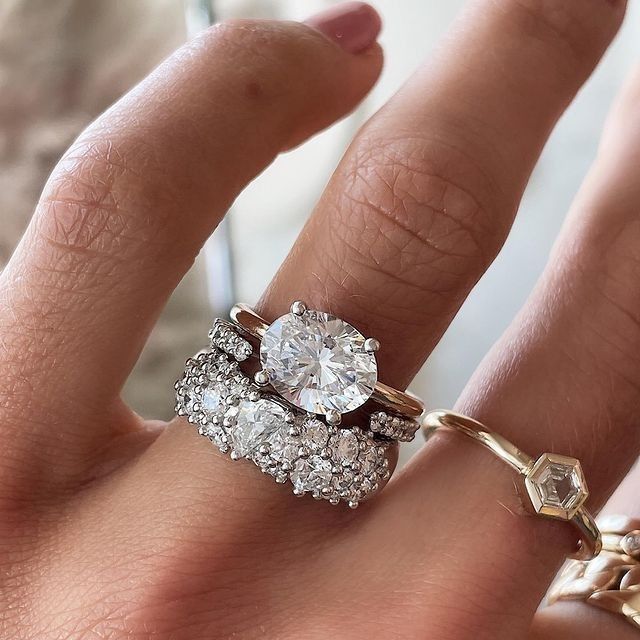 Vintage Gold Ring Set with Intricate Detailing for Women - Elegant Everyday Jewelry  
Gold Vintage Ring Set for Women - Timeless Design for Special Occasions  
Elegant Gold Ring Set for Her - Vintage Style with Delicate Detailing 0