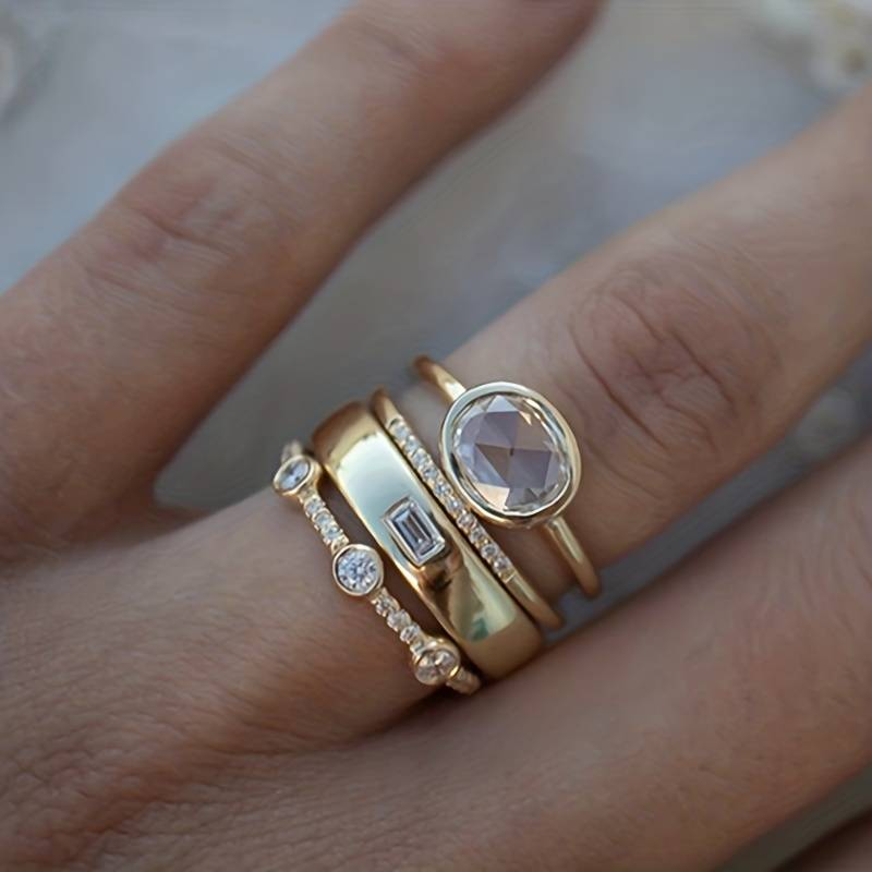 Vintage Gold Ring Set with Sparkling Crystal Accents for Women - Elegant Jewelry for Everyday Wear 0