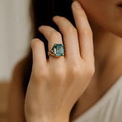 Vintage Gold Ring with Blue Crystal - Elegant Statement Jewelry for Women 4