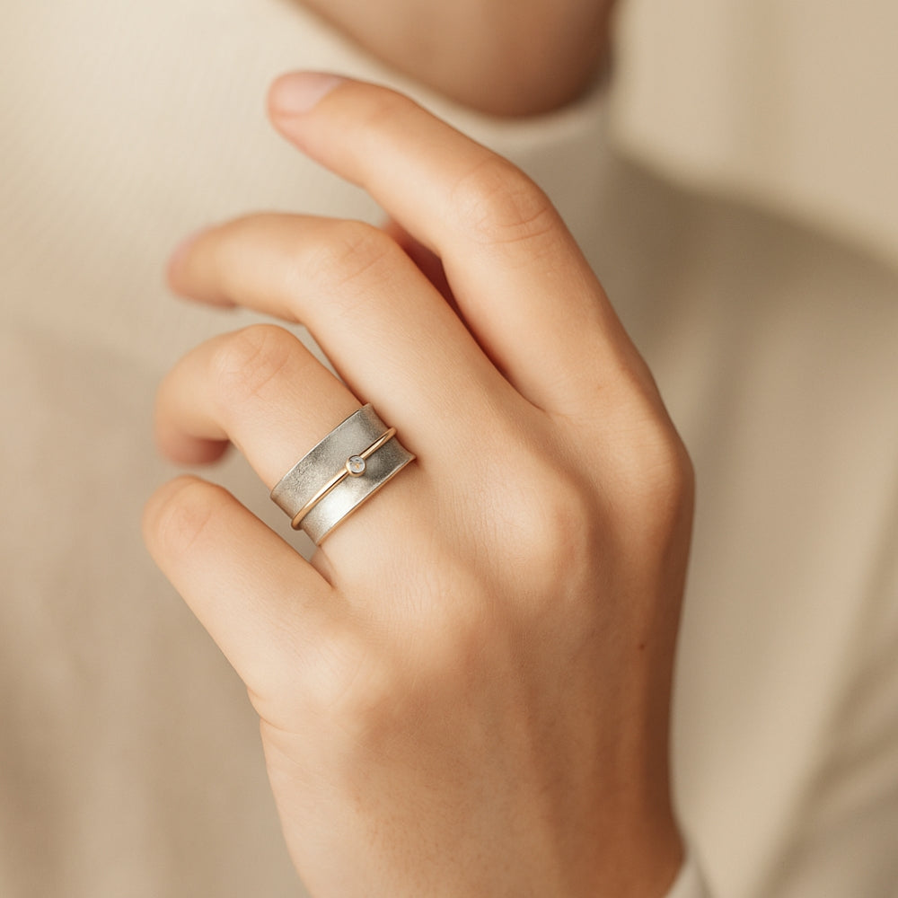 Vintage Silver Ring with Crystal Accents for Women - Elegant Statement Jewelry for Everyday Wear 1