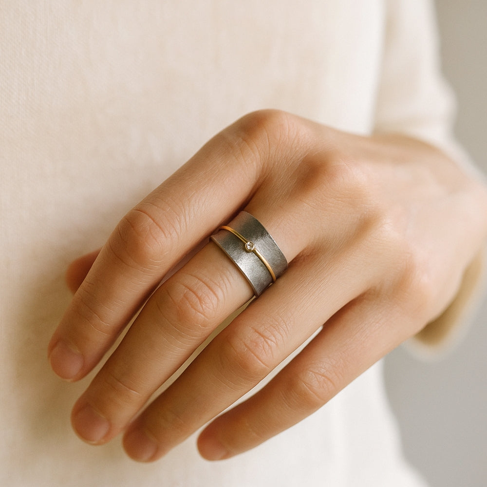 Vintage Silver Ring with Crystal Accents for Women - Elegant Statement Jewelry for Everyday Wear 3